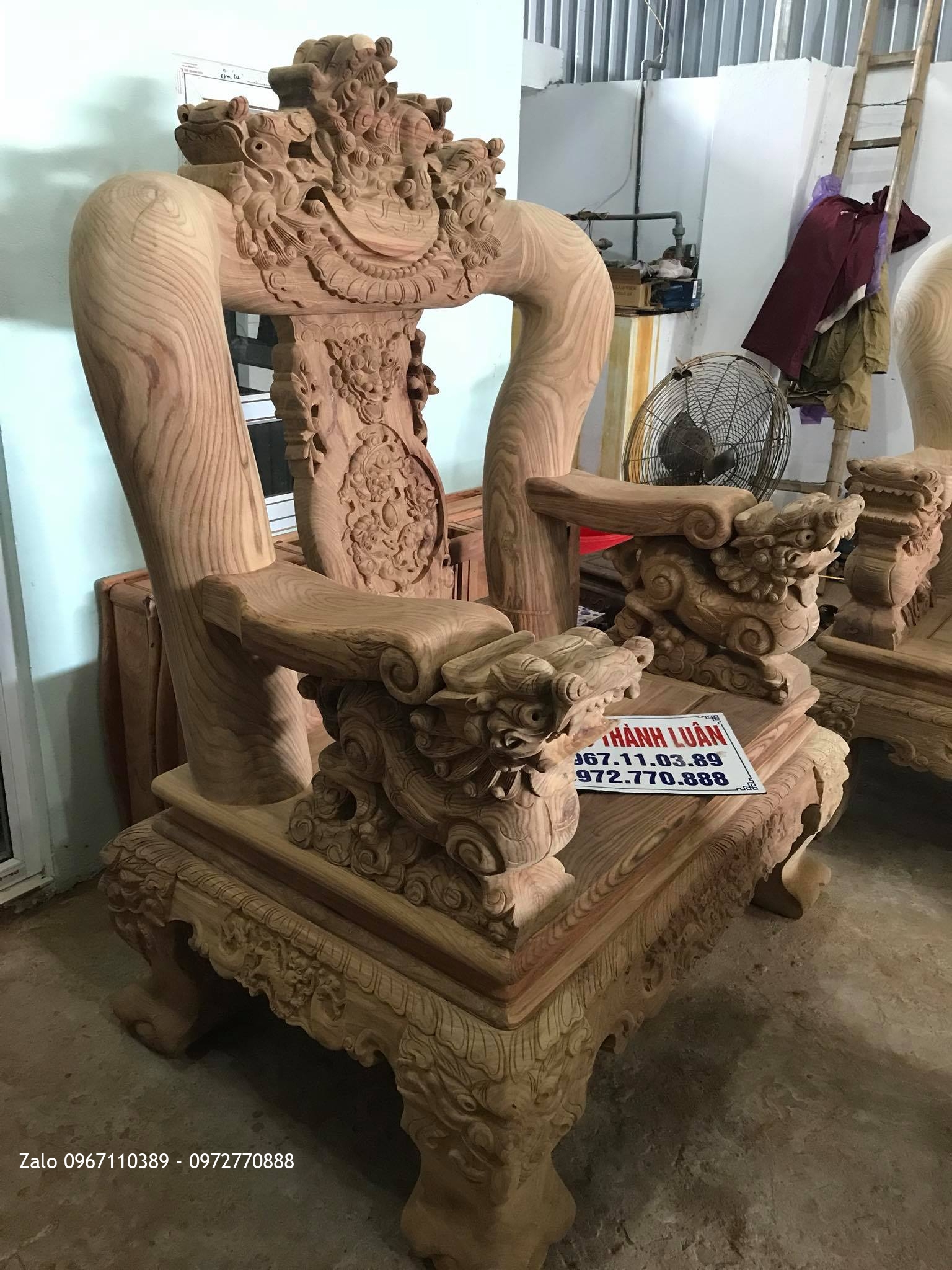 Bộ Bàn Ghế Minh Quốc Nghê Cột 20 Gỗ Hương Vân Nam Phi. Khủng Nhất Đông Nam Á.