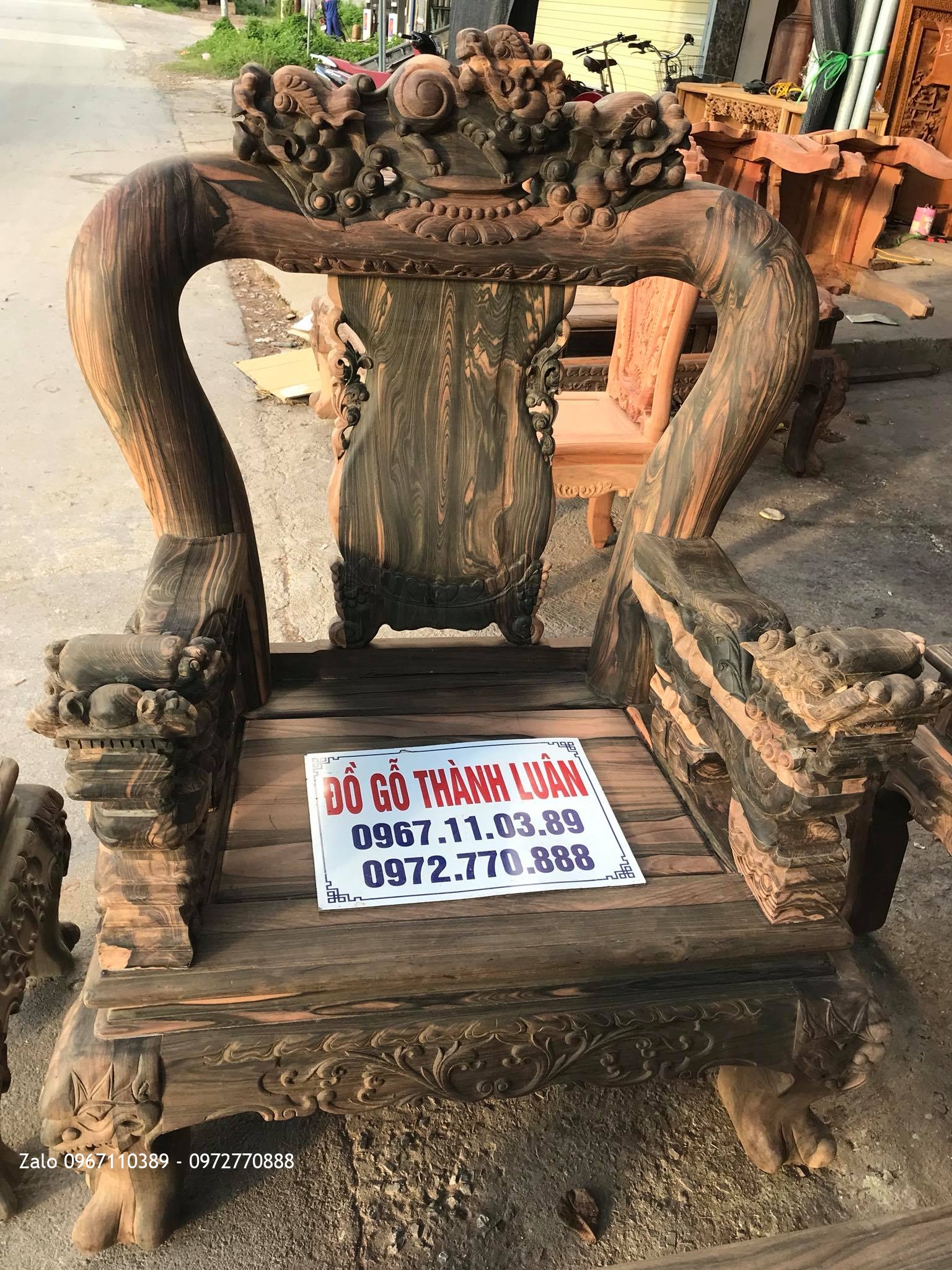 Bộ Bàn Ghế Minh Nghê gỗ Mun Cột 13 VIP.