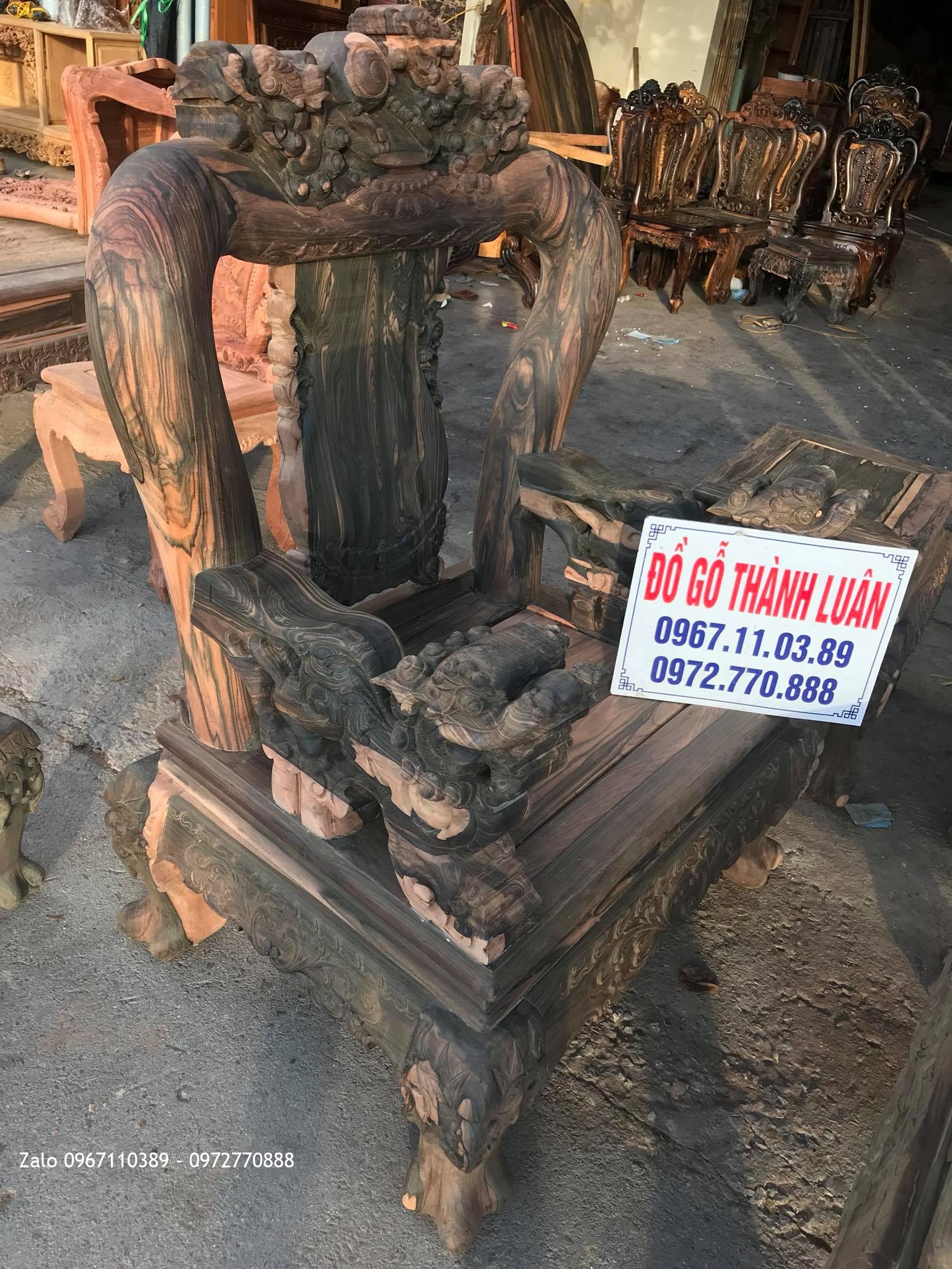 Bộ Bàn Ghế Minh Nghê gỗ Mun Cột 13 VIP:.