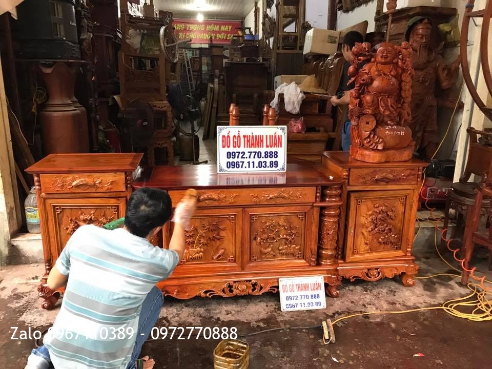 Kệ Tivi Gỗ Hương Đỏ Lào Đục Tứ Quý