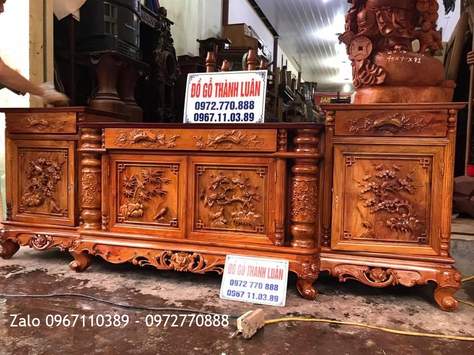 Kệ Tivi Gỗ Hương Đỏ Lào Đục Tứ Quý.
