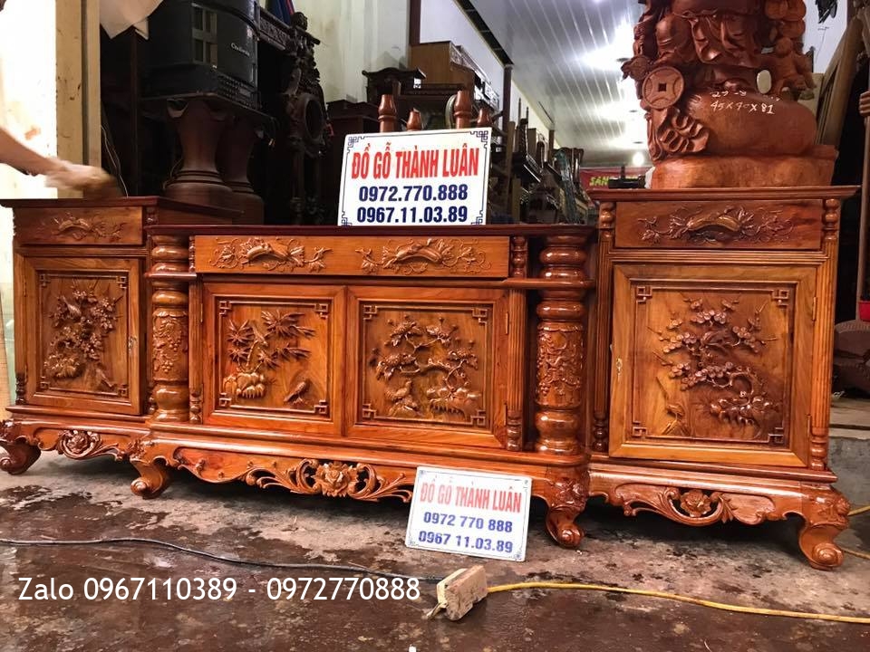 Kệ Tivi Gỗ Hương Đỏ Lào Đục Tứ Quý.