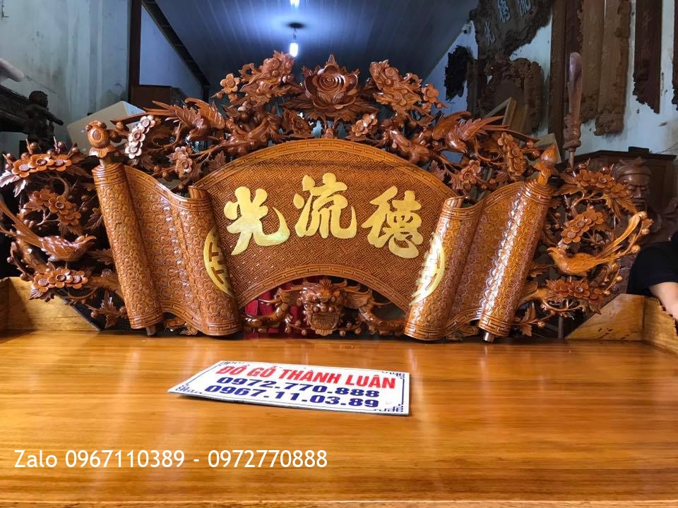 Sập Thờ, Cuốn Thư Câu Đối Mai Điểu Gỗ Gụ. Khách Đông Hưng Thái Bình.