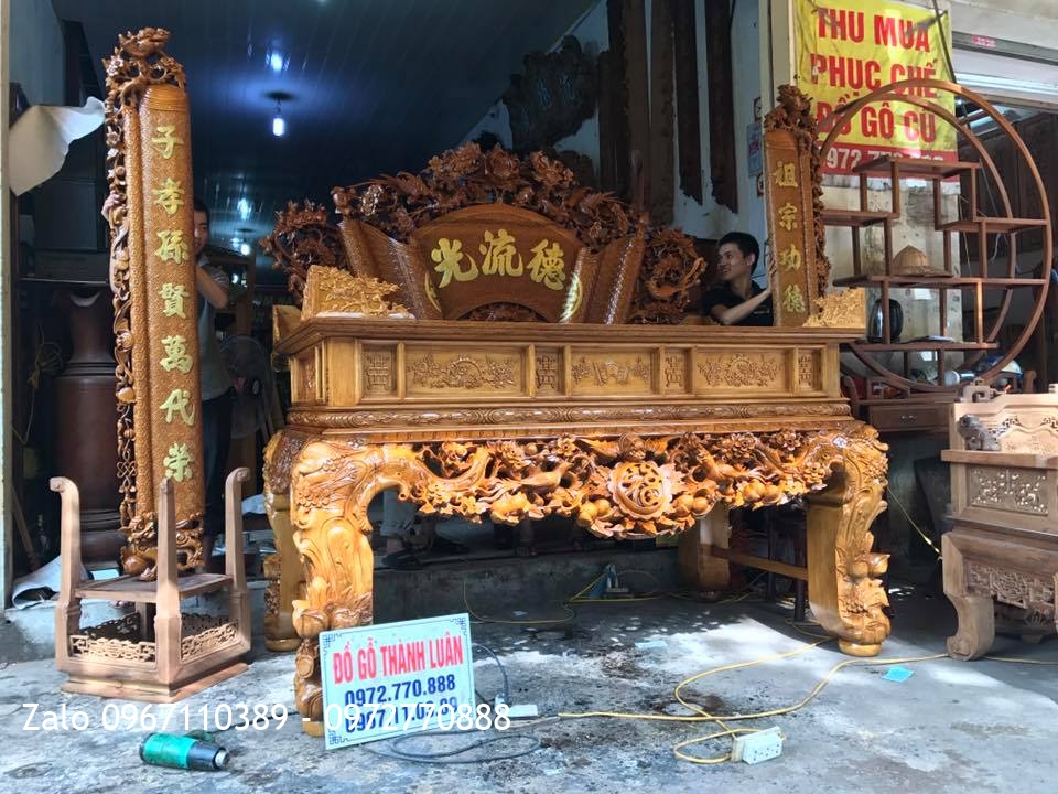 Sập Thờ, Cuốn Thư Câu Đối Mai Điểu Gỗ Gụ. Khách Đông Hưng Thái Bình: