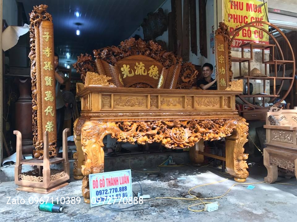 Sập Thờ, Cuốn Thư Câu Đối Mai Điểu Gỗ Gụ. Khách Đông Hưng Thái Bình: