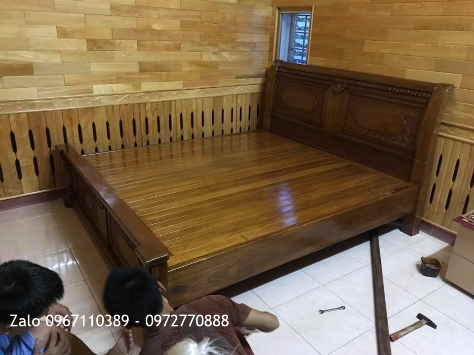 Bộ Cuốn Thư Câu Đối Gỗ Gụ. Khách Hải Dương;