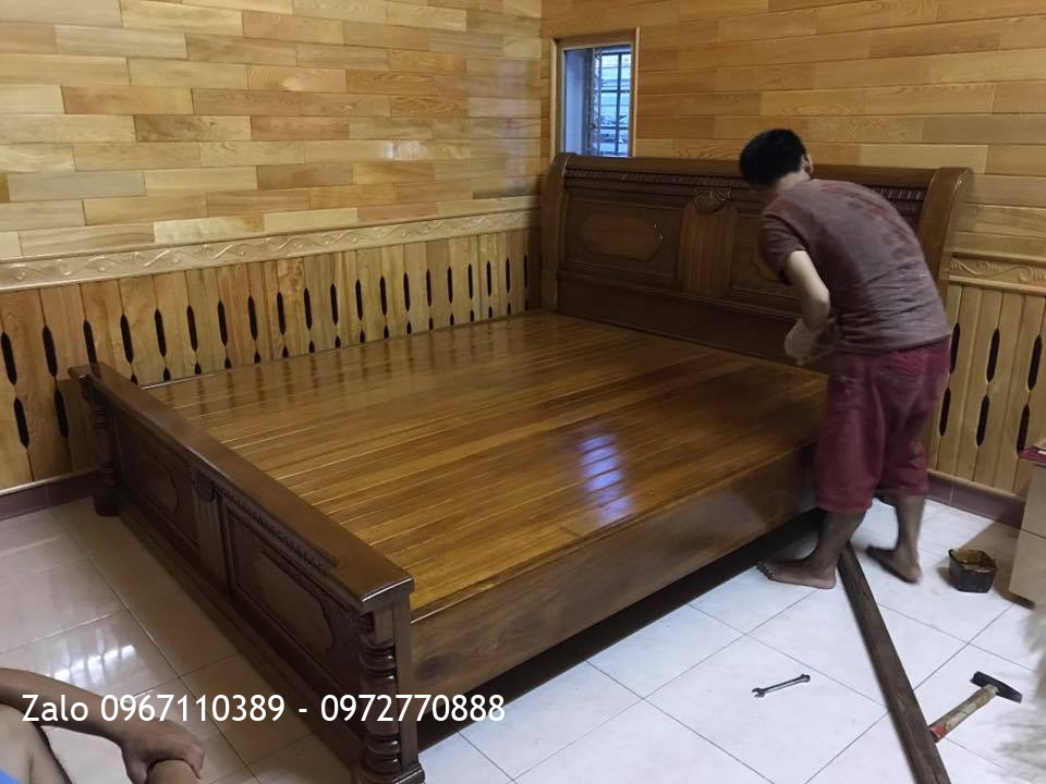 Bộ Cuốn Thư Câu Đối Gỗ Gụ. Khách Hải Dương;;