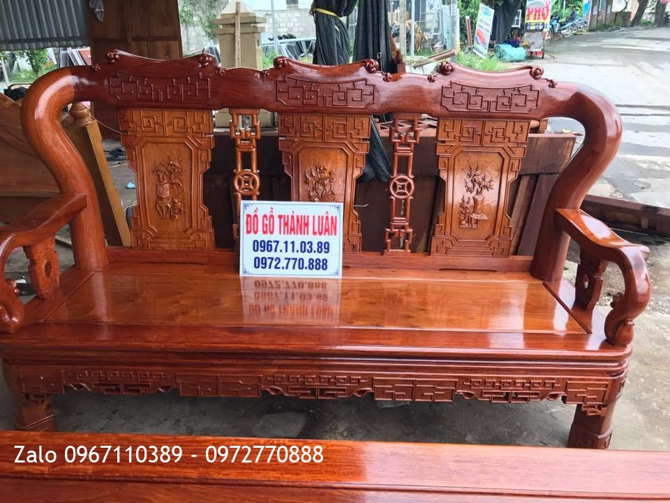 VIP Bàn Ghế Quốc Triện, Kệ Tivi Gỗ Hương Đỏ. Chú Hùng Yên Bái;