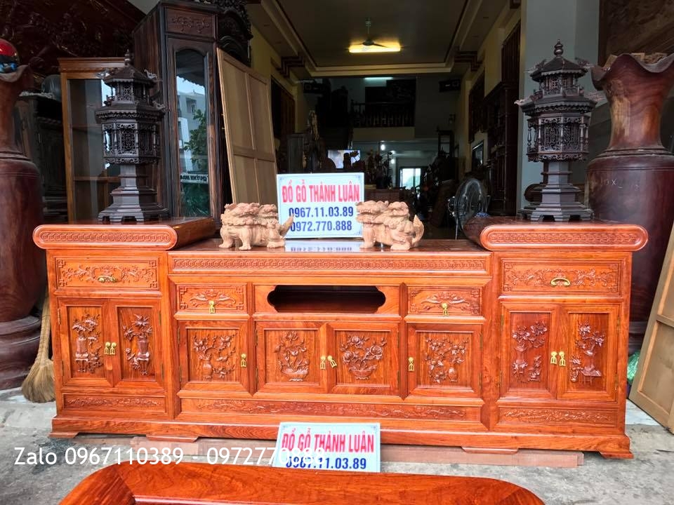 VIP Bàn Ghế Quốc Triện, Kệ Tivi Gỗ Hương Đỏ. Chú Hùng Yên Bái.