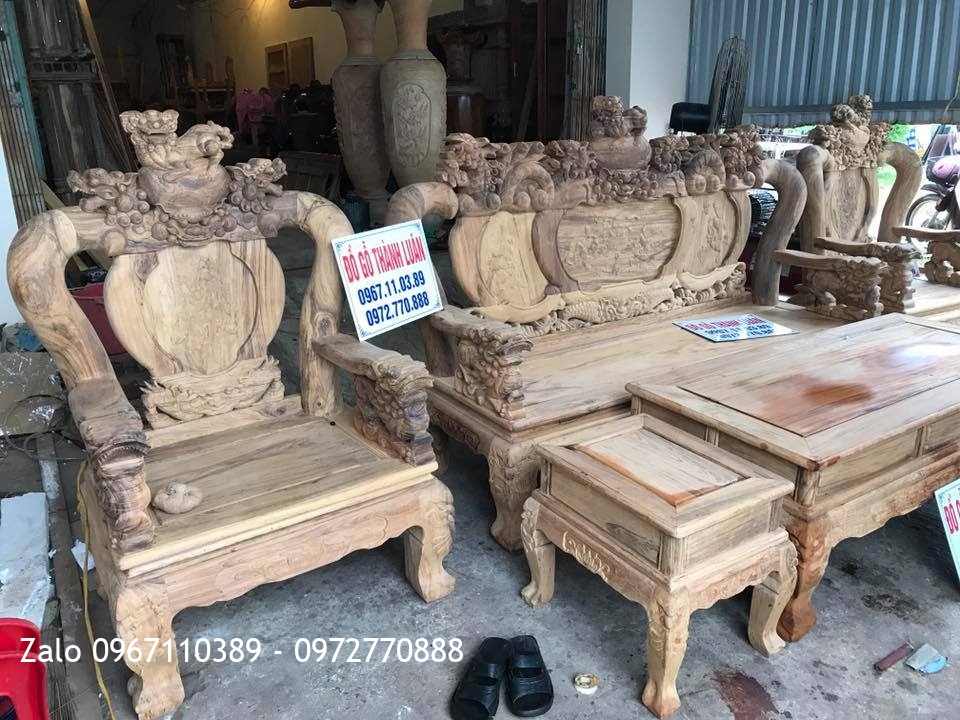 Bộ bàn ghế Nghê Bảo Đỉnh Gỗ Gụ Ta Quảng Bình Cột 12.Chọn Vân.