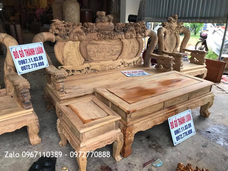 Bộ bàn ghế Nghê Bảo Đỉnh Gỗ Gụ Ta Quảng Bình Cột 12.Chọn Vân.