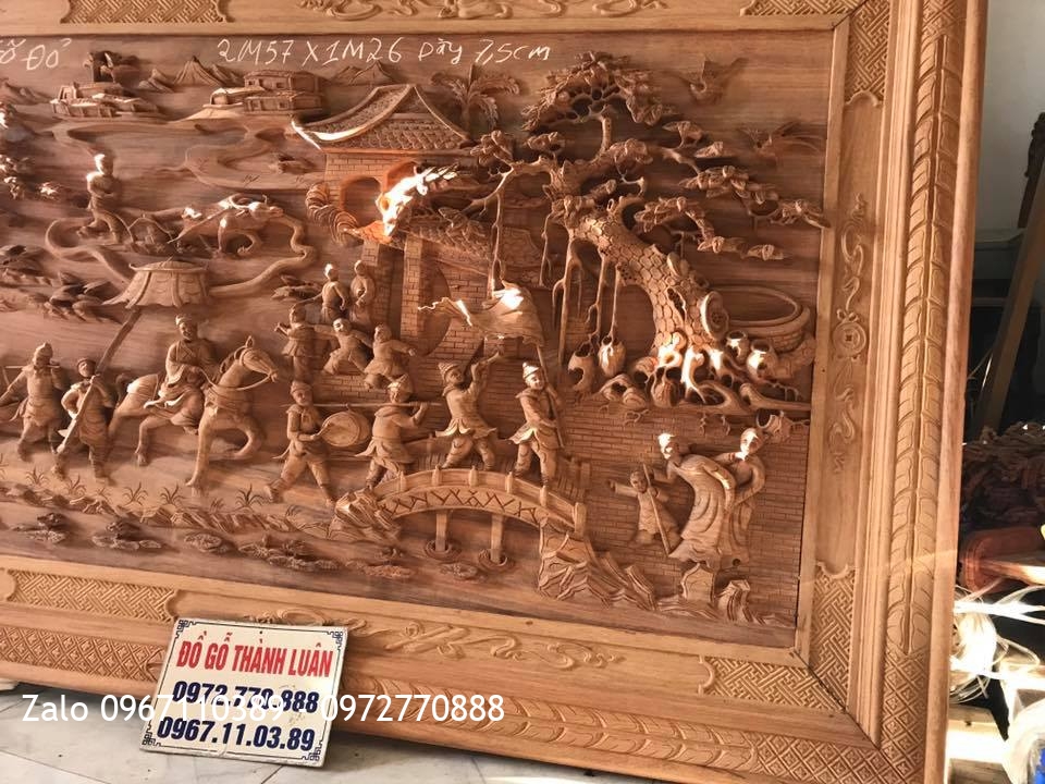 Tranh Vinh Quy Bái Tổ Gỗ Gõ Đỏ.2m56-1m26. Dày 7,5cm.
