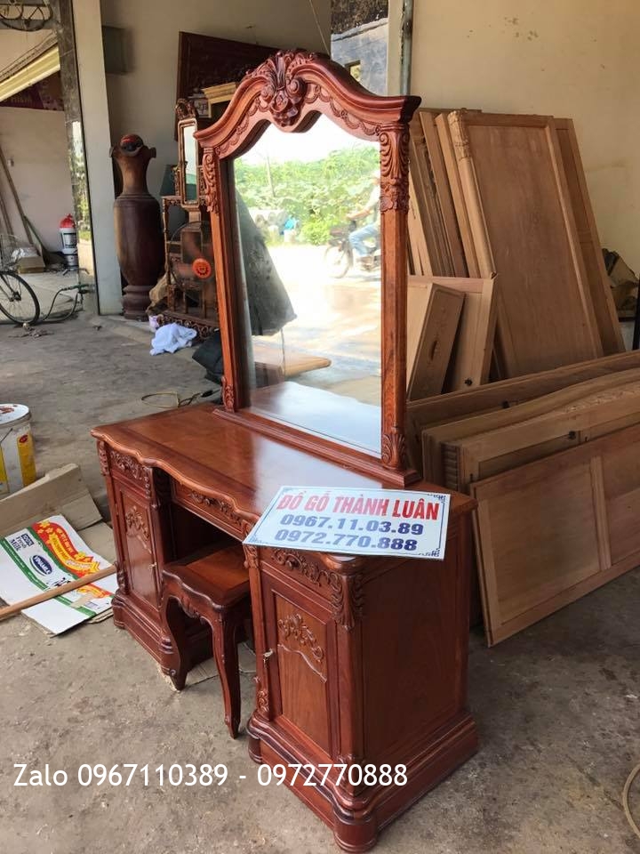 Bàn Trang Điểm(Bàn Phấn) Gỗ Hương Mẫu Bông Lúa. A Mạnh Mỹ Đình HN.
