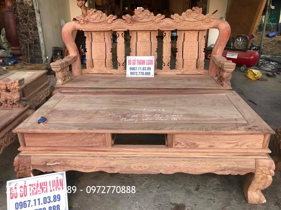 Bộ Bàn Ghế Minh Quốc Nghê Cột 14 Gỗ Hương Vân Nam Phi.