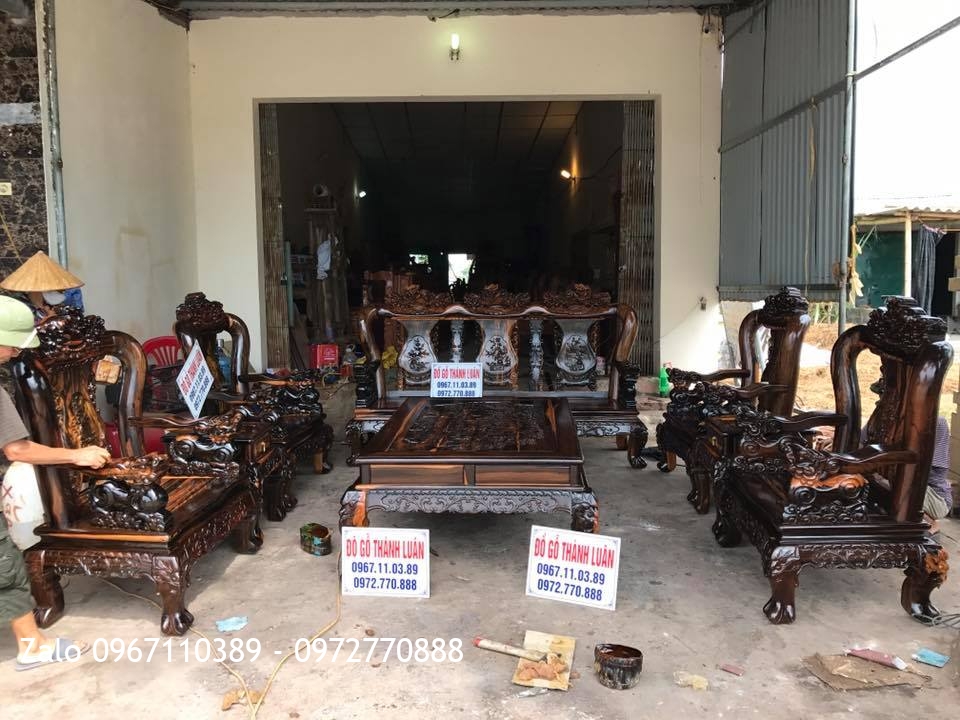 Kệ TiVi, Bộ Bàn Ghế MInh Quốc Nghê Gỗ Mun Hoa. Khách Thanh Hoá.