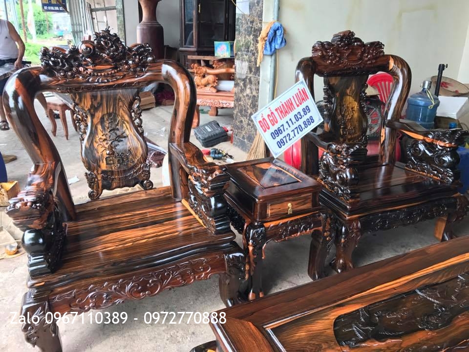 Kệ TiVi, Bộ Bàn Ghế MInh Quốc Nghê Gỗ Mun Hoa. Khách Thanh Hoá..