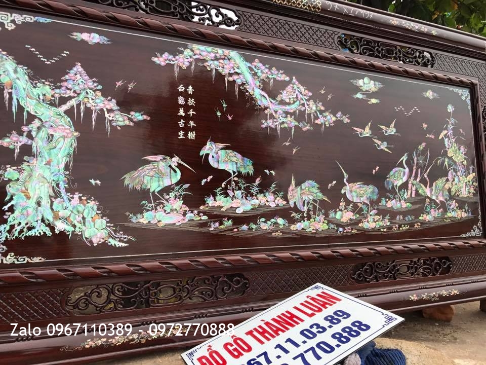 Tranh Khảm Ốc Đỏ Tùng Hạc Gỗ Gụ.