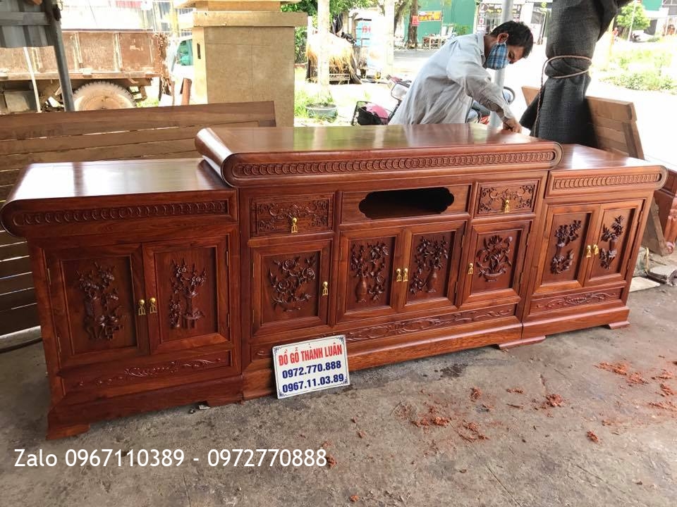 Kệ Tivi Kiểu Mõ 3 Cục Gỗ Hương Đỏ Lào VÍP. Chị Linh Nhi Vũng Tàu