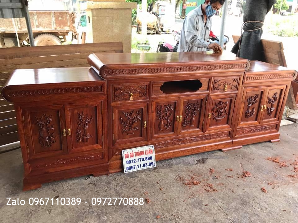 Kệ Tivi Kiểu Mõ 3 Cục Gỗ Hương Đỏ Lào VÍP. Chị Linh Nhi Vũng Tàu