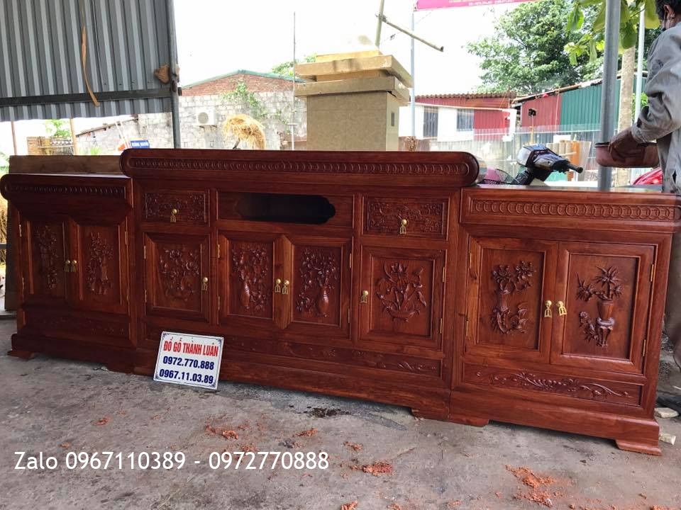 Kệ Tivi Kiểu Mõ 3 Cục Gỗ Hương Đỏ Lào VÍP. Chị Linh Nhi Vũng Tàu..