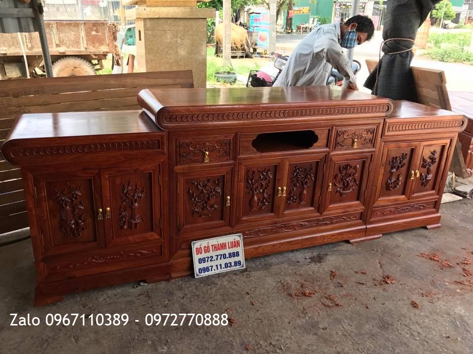 Kệ Tivi Kiểu Mõ 3 Cục Gỗ Hương Đỏ Lào VÍP. Chị Linh Nhi Vũng Tàu