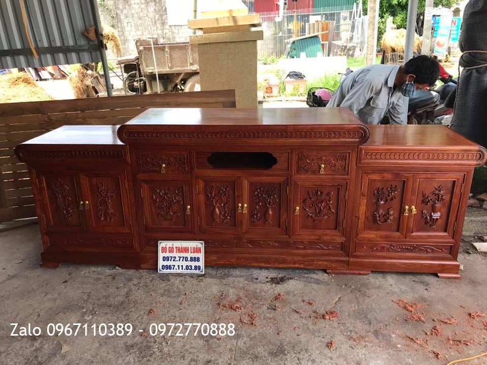 Kệ Tivi Kiểu Mõ 3 Cục Gỗ Hương Đỏ Lào VÍP. Chị Linh Nhi Vũng Tàu: