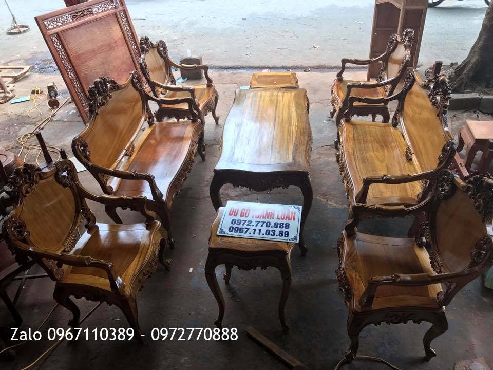 Bộ Bàn Ghế Lu-i(Louis) Gỗ Gụ Ta Quảng Bình. Khách TPHCM.