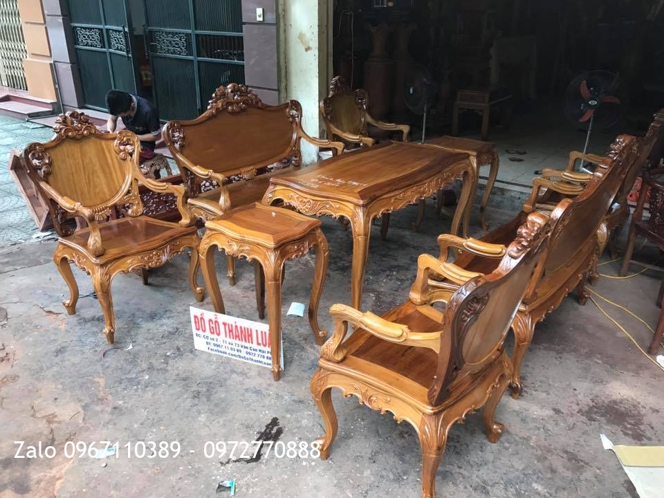 Bộ Bàn Ghế Lu-i(Louis) Gỗ Gụ Ta Quảng Bình. Khách TPHCM..