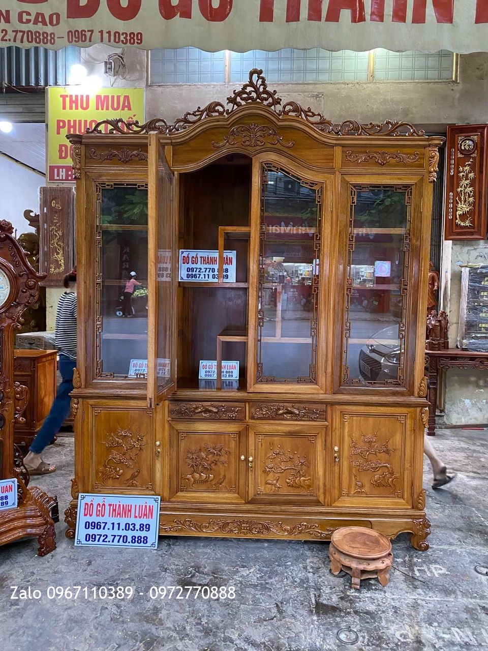 Tủ Rượu Tủ Bày Đồ Gỗ Gụ. Khách Hải Phòng