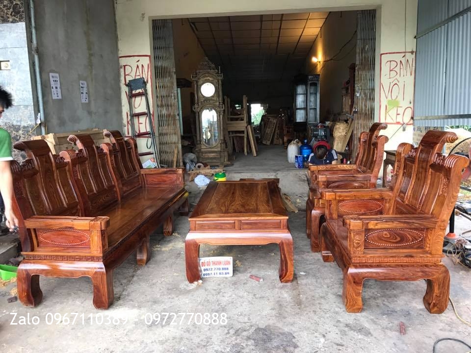 Bộ Ghế Như Ý Cuốn Thư Tay Thẻ Bài Chân Cong Gỗ Hương Vân Đỏ. A Hiệp Long Biên HN