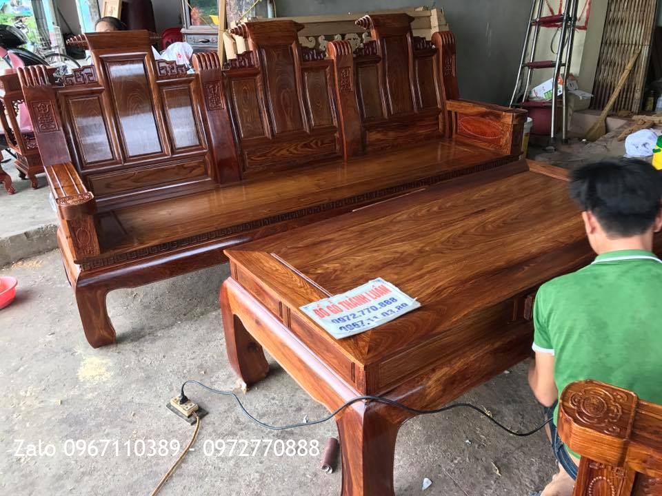 Bộ Ghế Như Ý Cuốn Thư Tay Thẻ Bài Chân Cong Gỗ Hương Vân Đỏ. A Hiệp Long Biên HN. ,