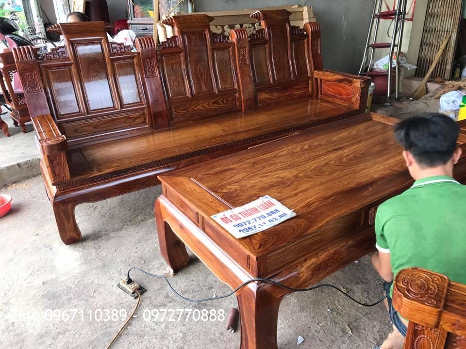 Bộ Ghế Như Ý Cuốn Thư Tay Thẻ Bài Chân Cong Gỗ Hương Vân Đỏ. A Hiệp Long Biên HN.
