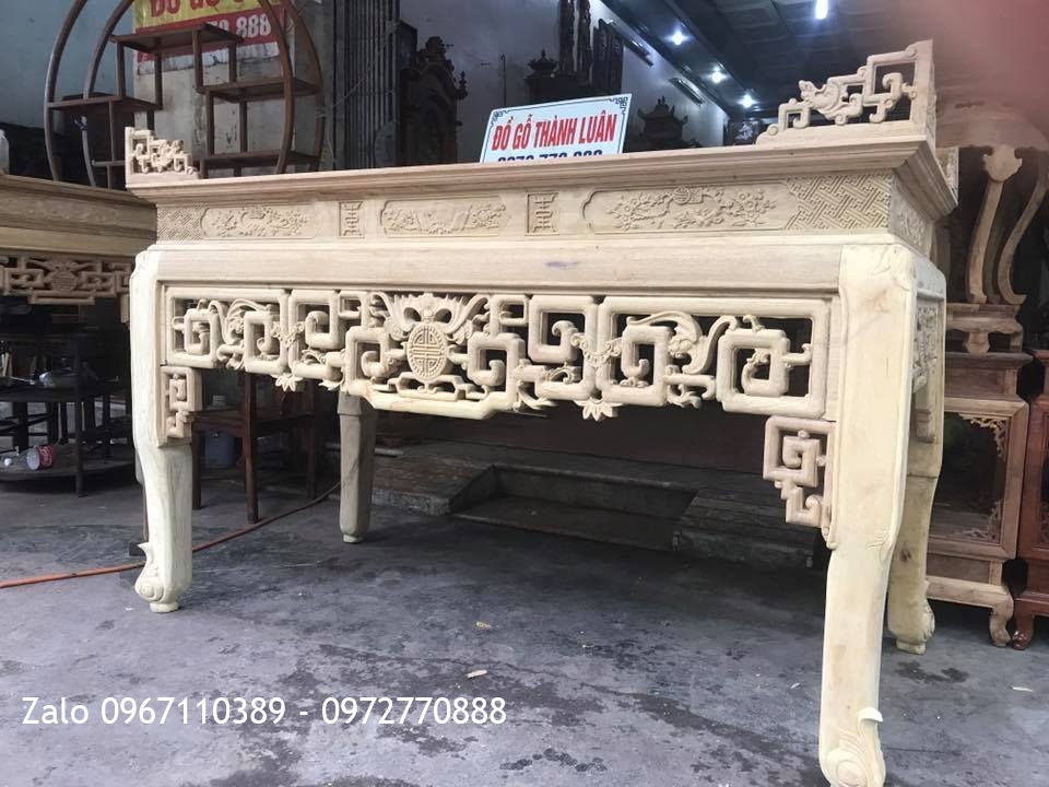 2 Chiếc Bàn Thờ Mẫu Triện Phúc Thọ Gỗ Gụ:.