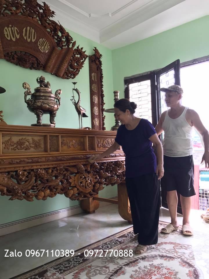 Sập Thờ, Cuốn Thư Câu Đối Gỗ Gụ. Cô Chú Tiền Phương Cầu Rền Tp HN.