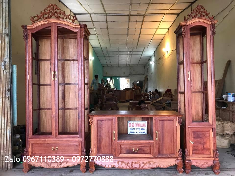 Kệ Tivi Gỗ Hương Đỏ (Mẫu 3 Tủ Nối Pháp) dài 2m50