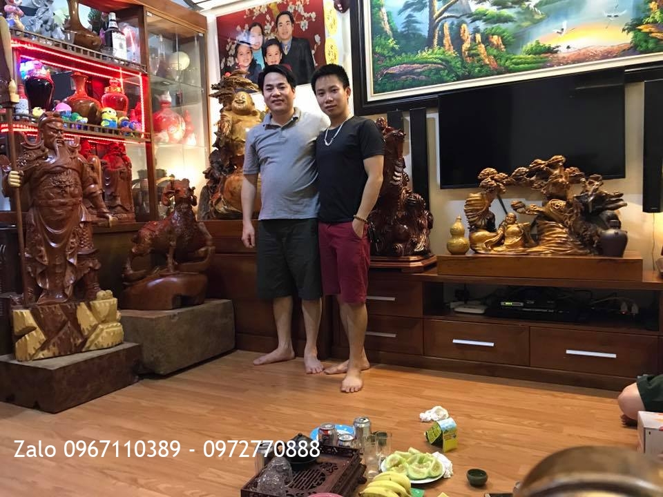 2 Ghế Tần Thuỷ Hoàng Cột 16 Khủng Gỗ Hương Vân. A Tuân Hà Đông,.