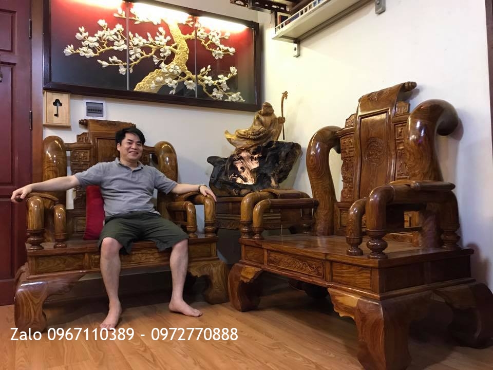 2 Ghế Tần Thuỷ Hoàng Cột 16 Khủng Gỗ Hương Vân. A Tuân Hà Đông.