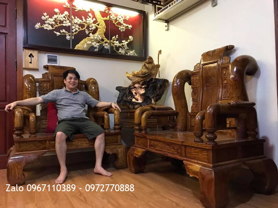 2 Ghế Tần Thuỷ Hoàng Cột 16 Khủng Gỗ Hương Vân. A Tuân Hà Đông.