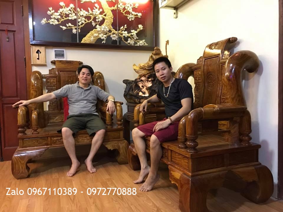 2 Ghế Tần Thuỷ Hoàng Cột 16 Khủng Gỗ Hương Vân. A Tuân Hà Đông