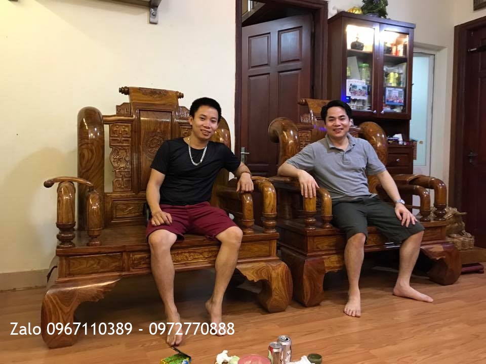 2 Ghế Tần Thuỷ Hoàng Cột 16 Khủng Gỗ Hương Vân. A Tuân Hà Đông::