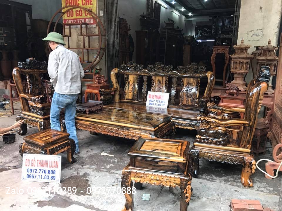 Bộ Minh Quốc Nghê Gỗ Mun Chọn Vân Hoa Da Báo. A Quân Hải Phòng,.