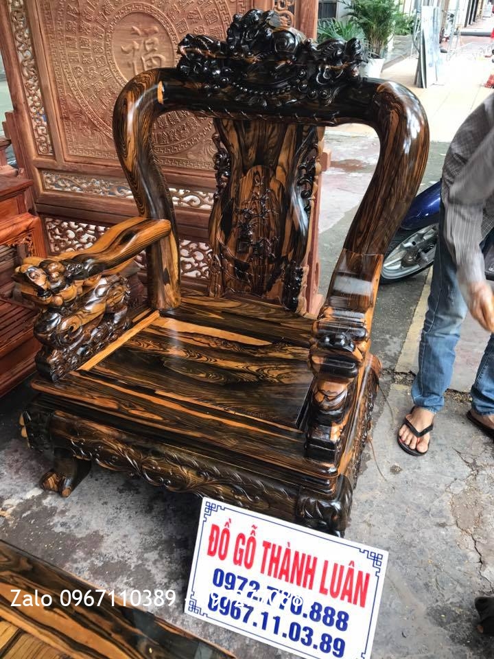 Bộ Minh Quốc Nghê Gỗ Mun Chọn Vân Hoa Da Báo. A Quân Hải Phòng.