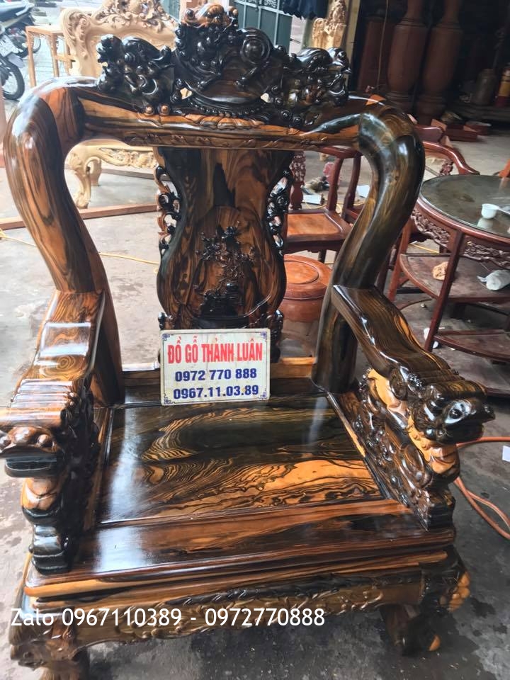 Bộ Minh Quốc Nghê Gỗ Mun Chọn Vân Hoa Da Báo. A Quân Hải Phòng.