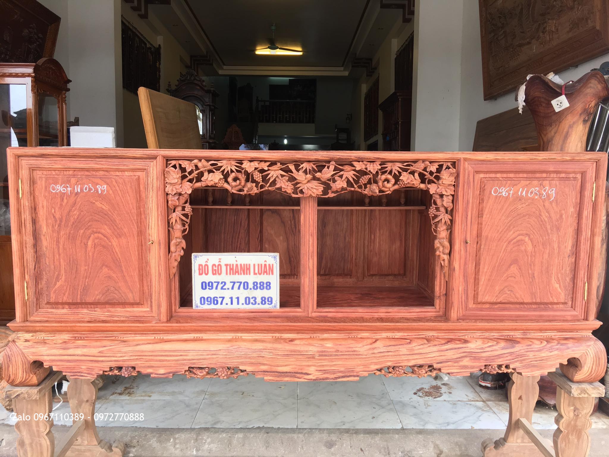 TỦ CHÈ CẨM LAI VÂN VÍP ĐẶC SẮC-