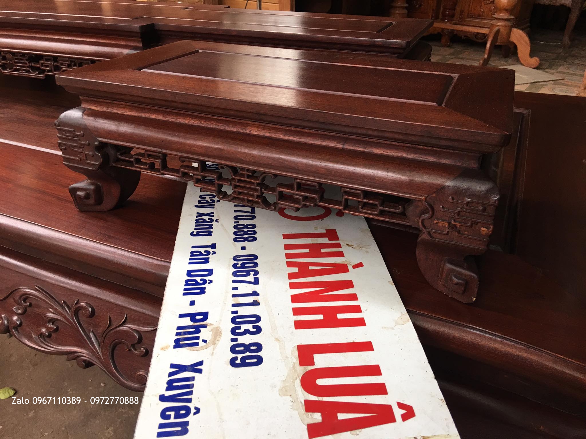 Kỷ Để Chân Của Bộ Trường Kỷ Huế Gỗ Gụ.