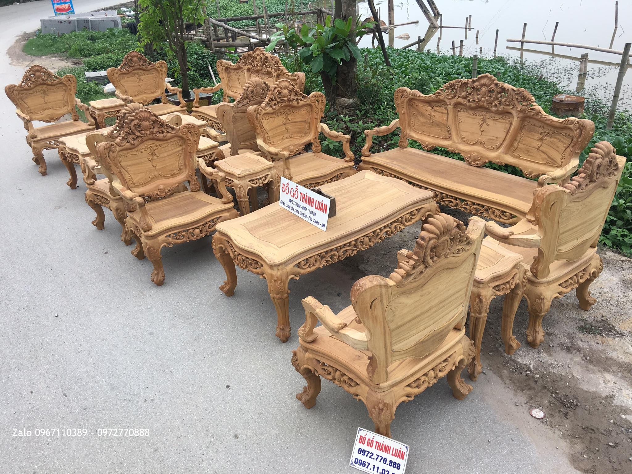 2 Bộ Bàn Ghế Lu-i Đại Gỗ Gụ Ta Quảng Bình Siêu Víp,.