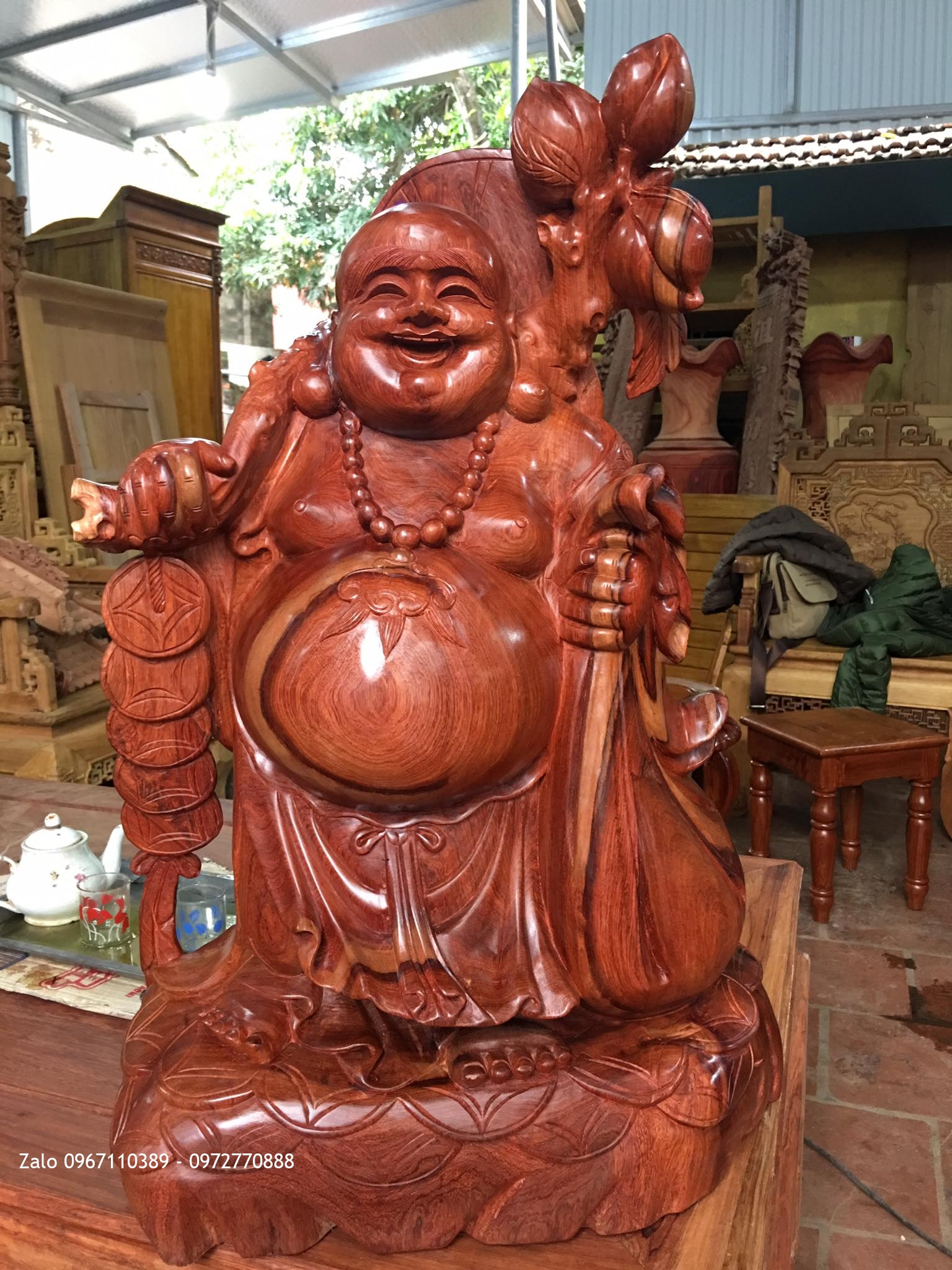 Tượng ông Phúc gỗ hương đỏ. A Chuyên Ba Vì Hn.