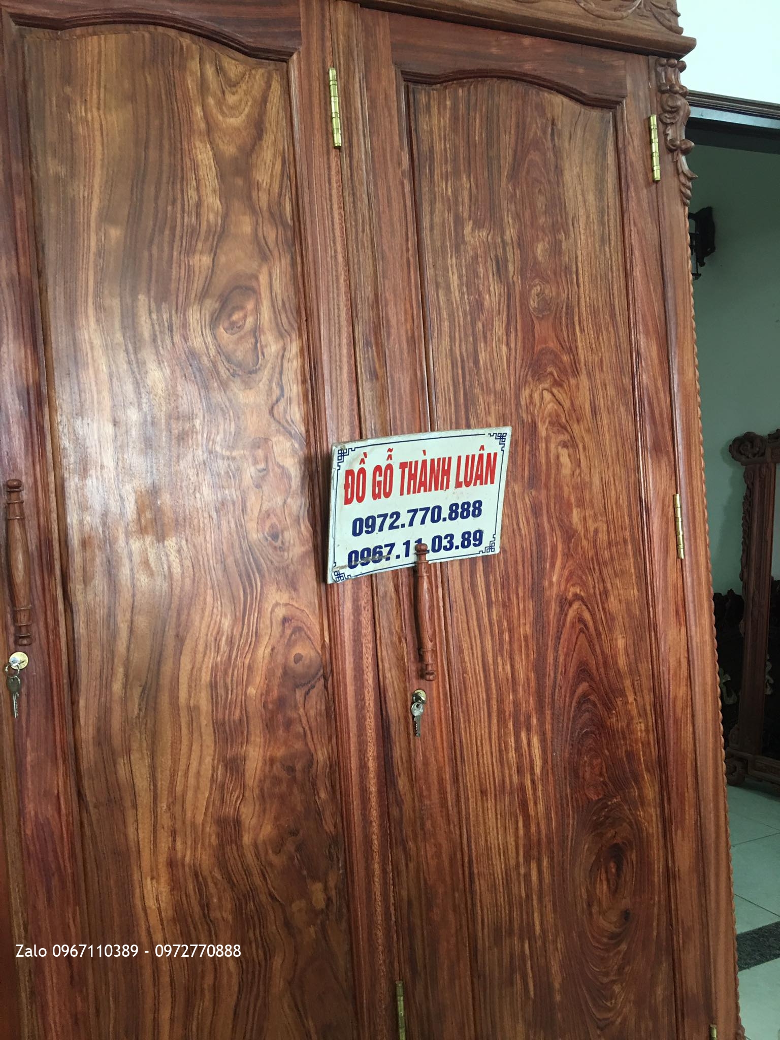 TỦ ÁO GỖ CẨM LAI VÂN VIP,