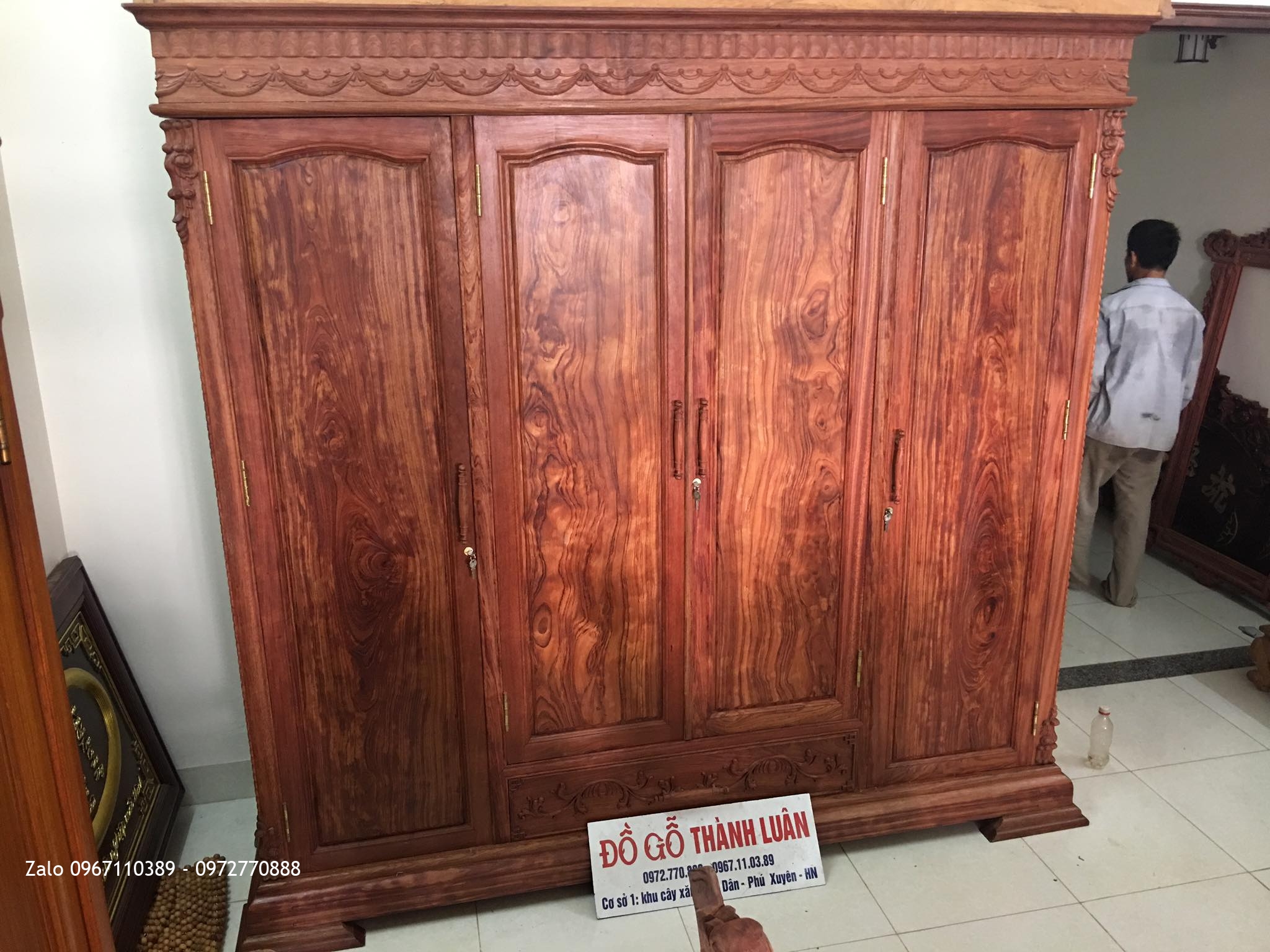 TỦ ÁO GỖ CẨM LAI VÂN VIP::.