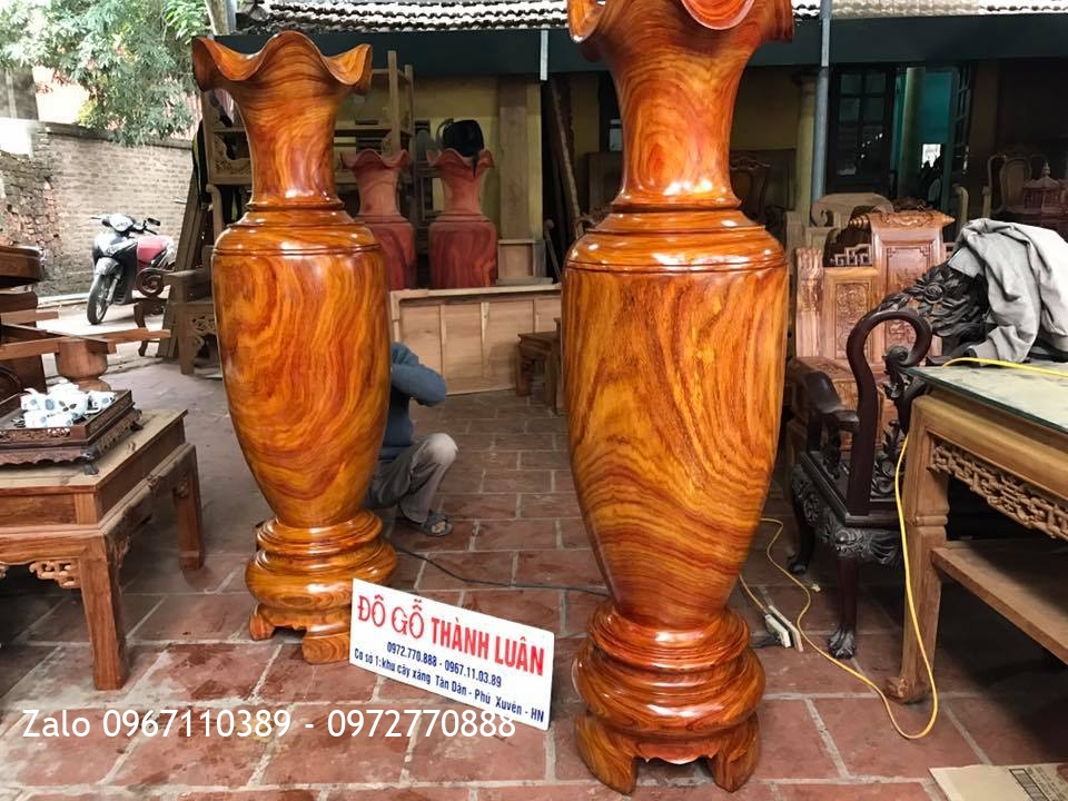 i Lọ Lộc Bình Liền Khối Gỗ Hương Vân Đỏ. A Dương Long Biên HN.